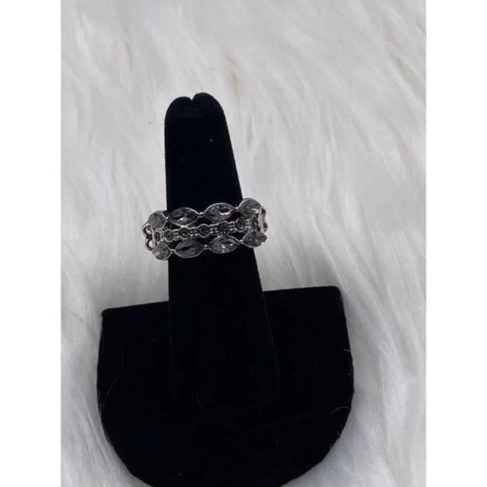 Paparazzi Jewerly- Distractingly Demure‎ Sliver Ring-Item 56